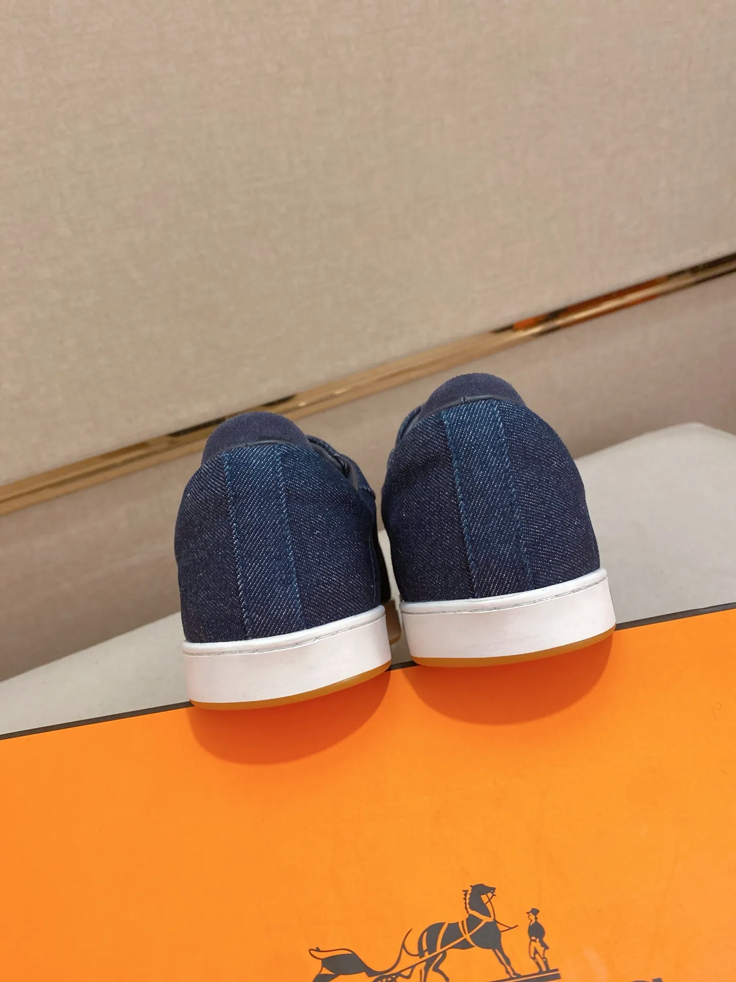 Men's clothing and shoes💰: 442💰《HERMES》【Classic original single version】Hermès; top 🔝purchase agent🔍🔍men's latest 🇺🇸 counter sales simultaneously, imported from Italy original ▲▲cowhide ▲▲ (high-end, nobility, class) ) Exquisite workmanship (Italian 🇮🇹 imported water-dyed 🐂 cowhide lining) sole: original sole provided by the original factory, ⚠️exclusive double-layer activity·TPR·rubber·combined molded outsole; super comfortable·wear-resistant·non-slip·environmental protection The real thing is more beautiful if you take the real thing (high quality, follow the order). You can enter and exit the counter at will * Number of yards: 38-44 (45 can be customized and cannot be returned or exchanged)